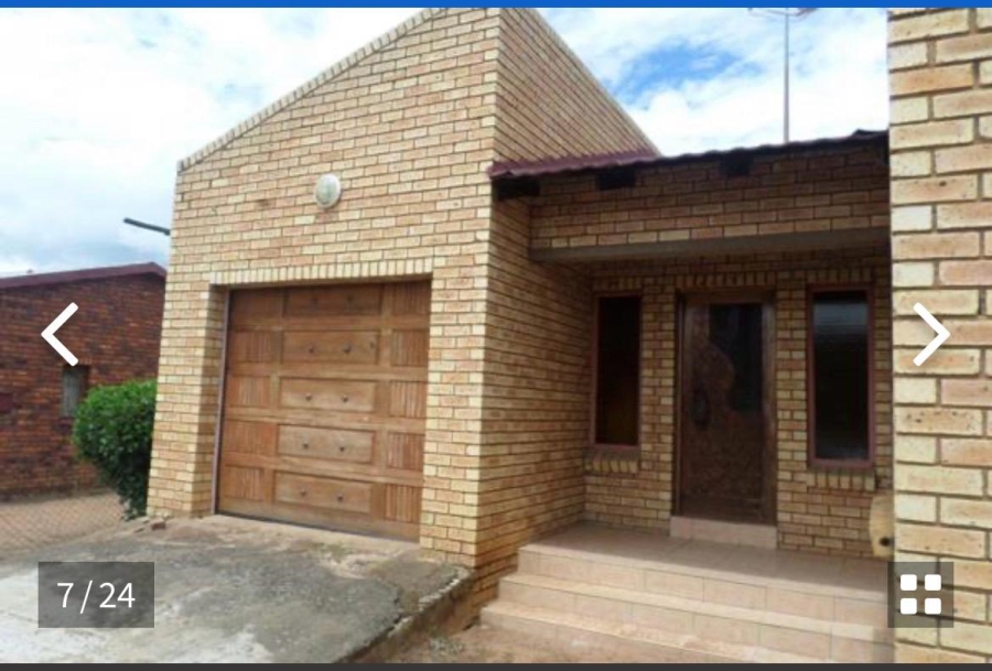 3 Bedroom Property for Sale in Lethlabile North West